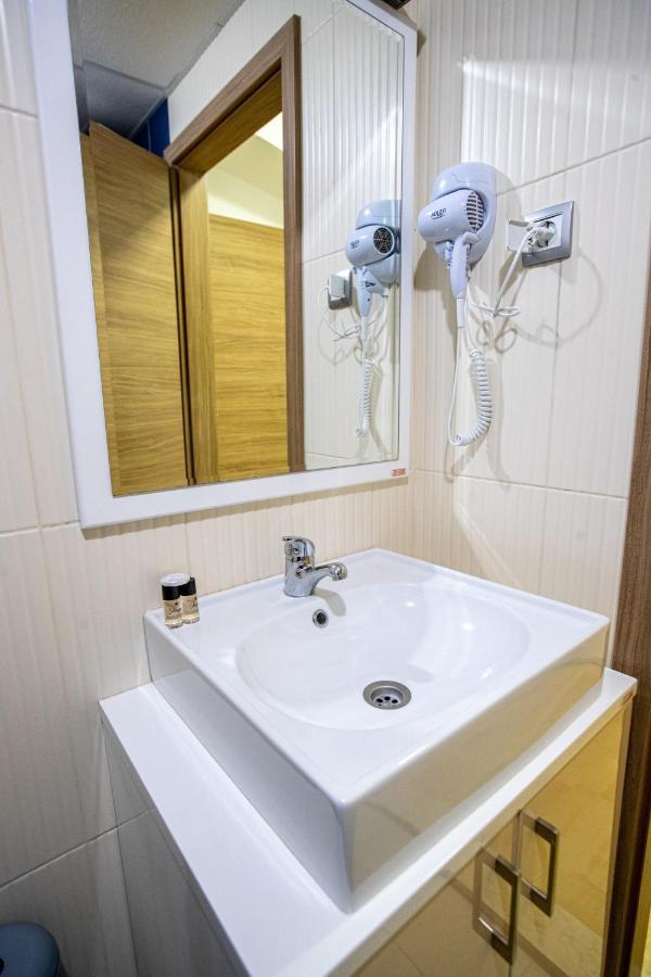 Park Queens Apartments Охрид Экстерьер фото